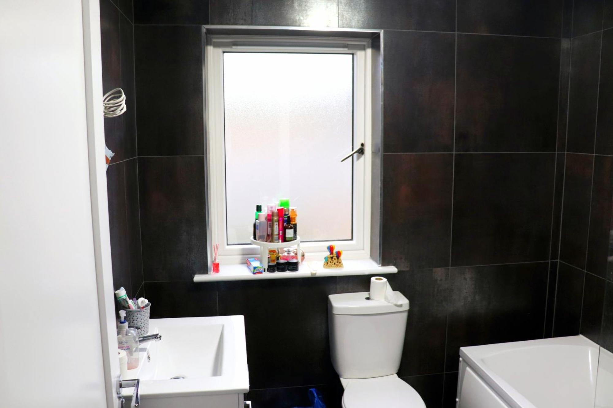 Your Perfect Home Away From Home コーク エクステリア 写真